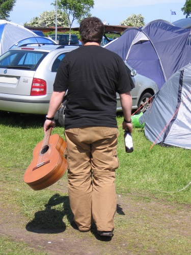 Eine Neuauflage... Diesmal mit Gitarre und Bier...